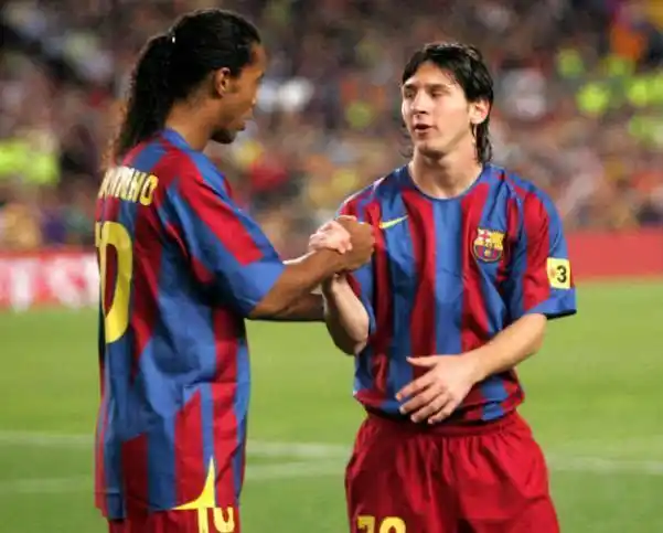 将年轻球员 将年轻球员